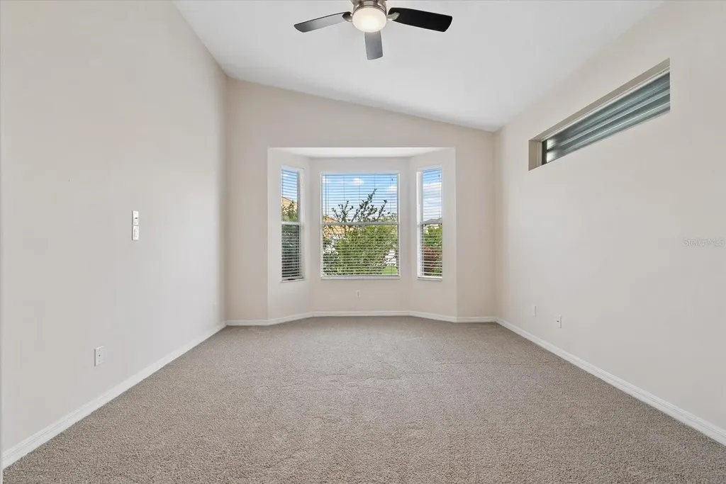6634 38th Street E Sarasota FL 34243
