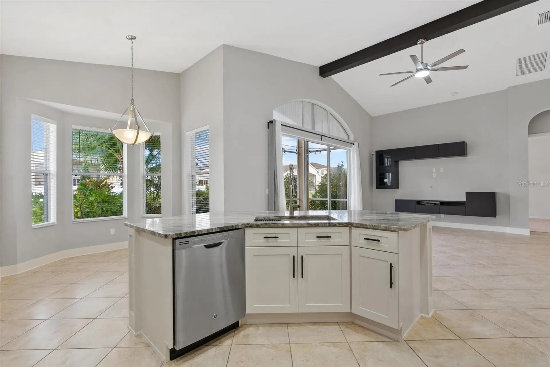 6634 38th Street E Sarasota FL 34243