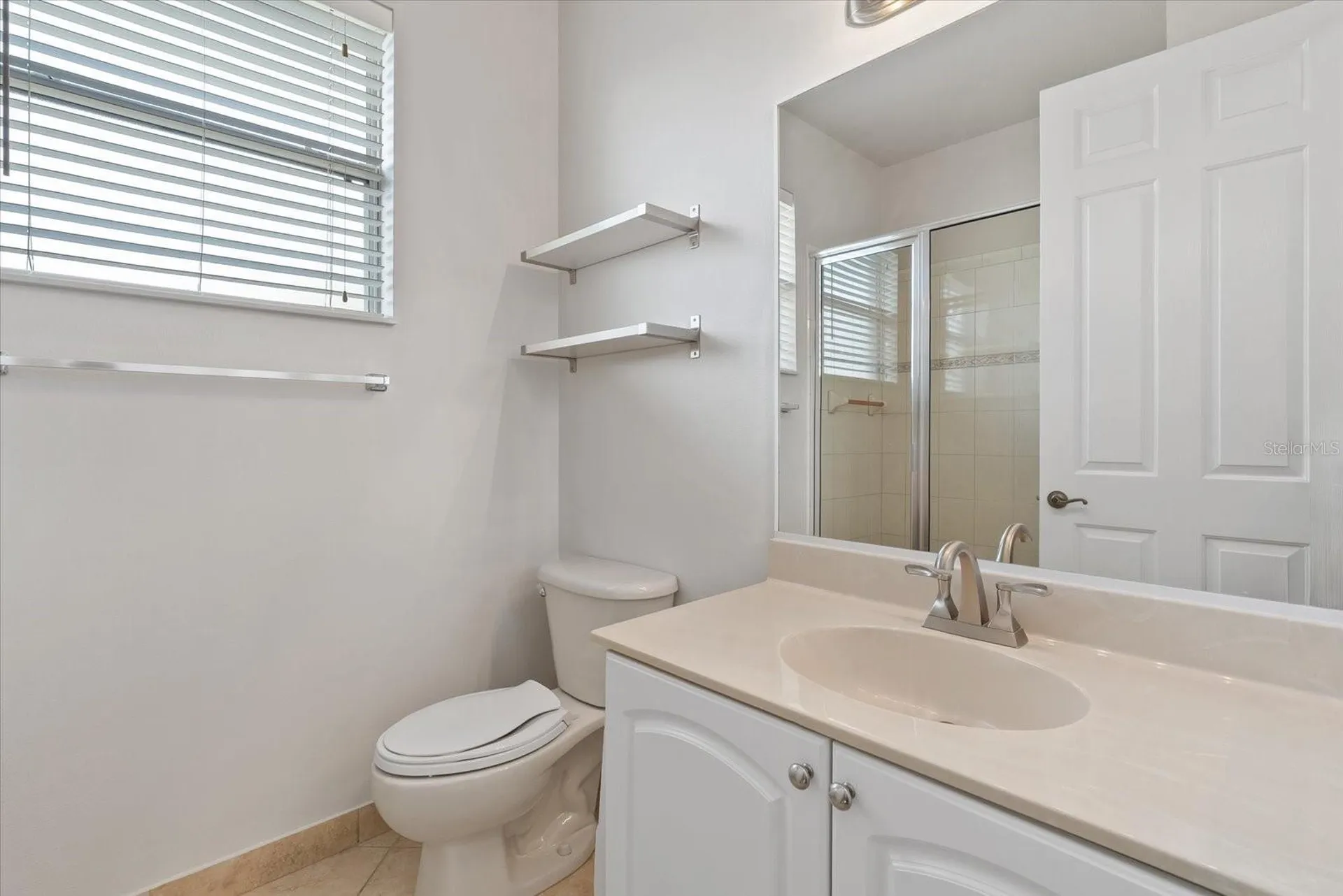 6634 38th Street E Sarasota FL 34243