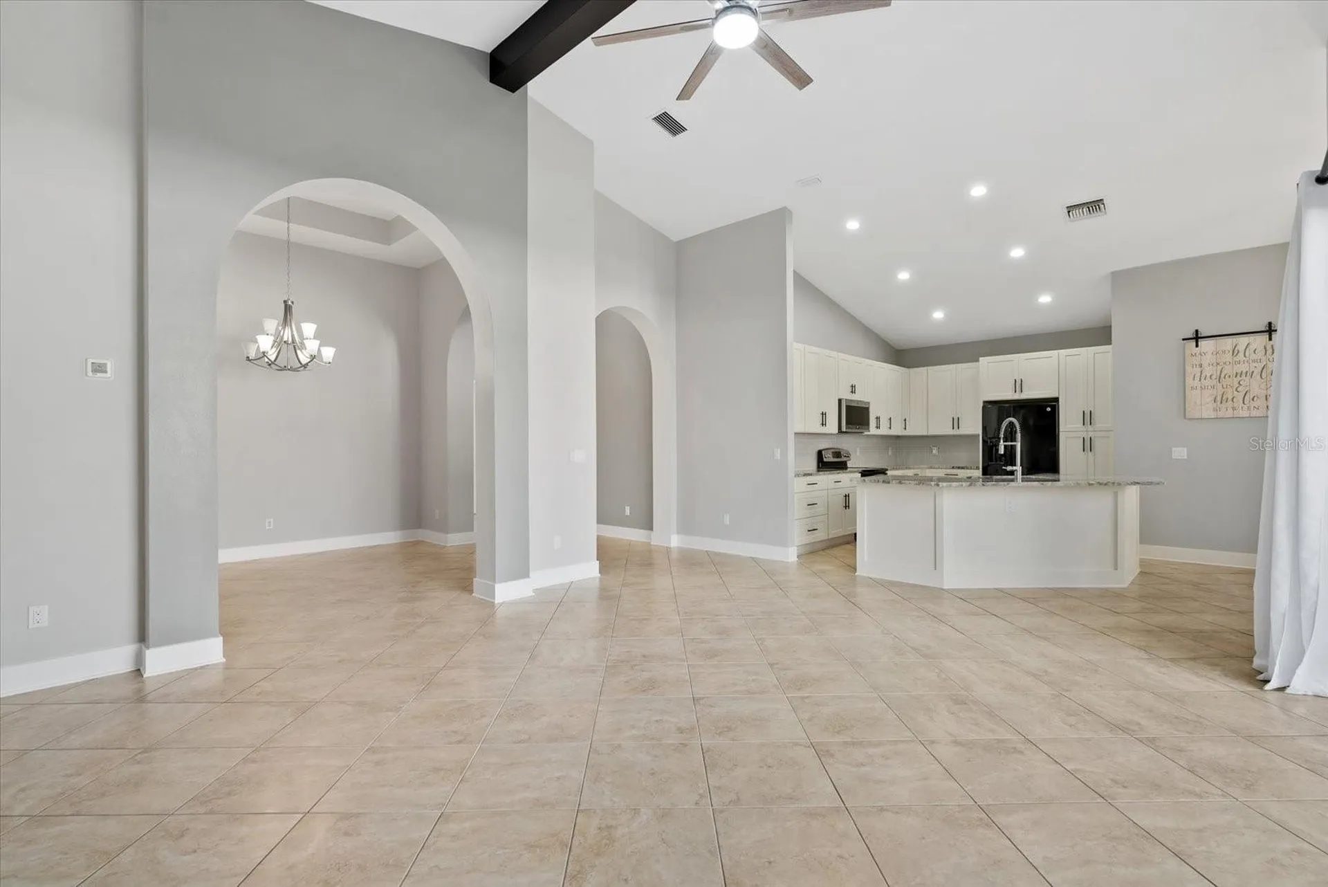 6634 38th Street E Sarasota FL 34243