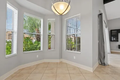 6634 38th Street E Sarasota FL 34243