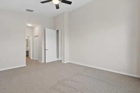 6634 38th Street E Sarasota FL 34243