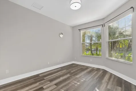 6634 38th Street E Sarasota FL 34243