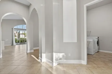 6634 38th Street E Sarasota FL 34243