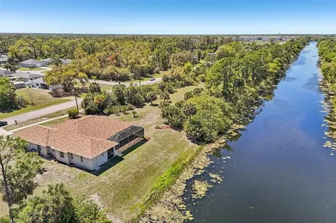 2160 W Hillsborough Boulevard North Port FL 34286