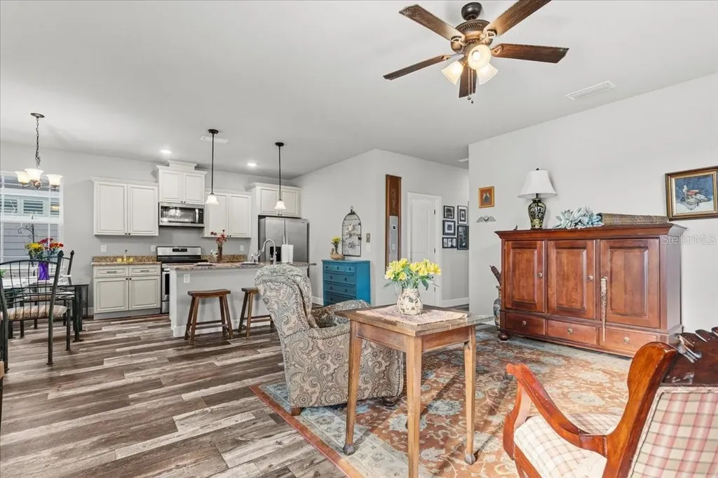 1810 SW 246th Drive Newberry FL 32669