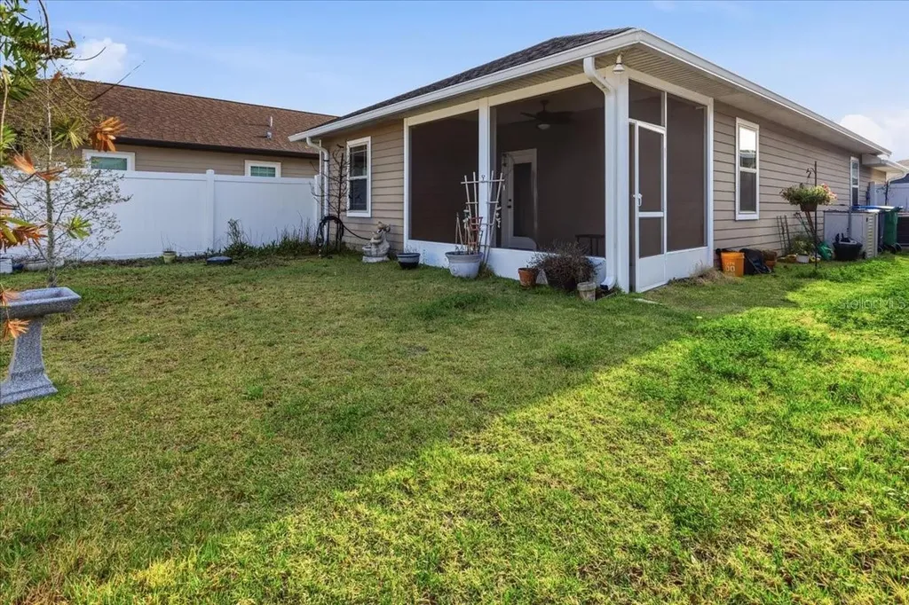 1810 SW 246th Drive Newberry FL 32669