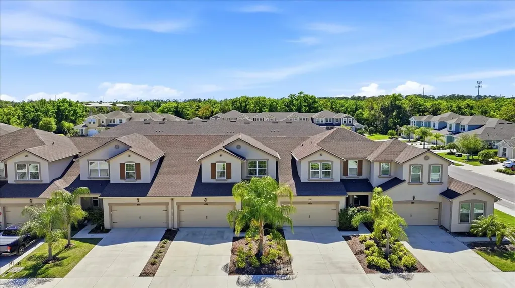 5710 Silverbridge Trail Bradenton FL 34211