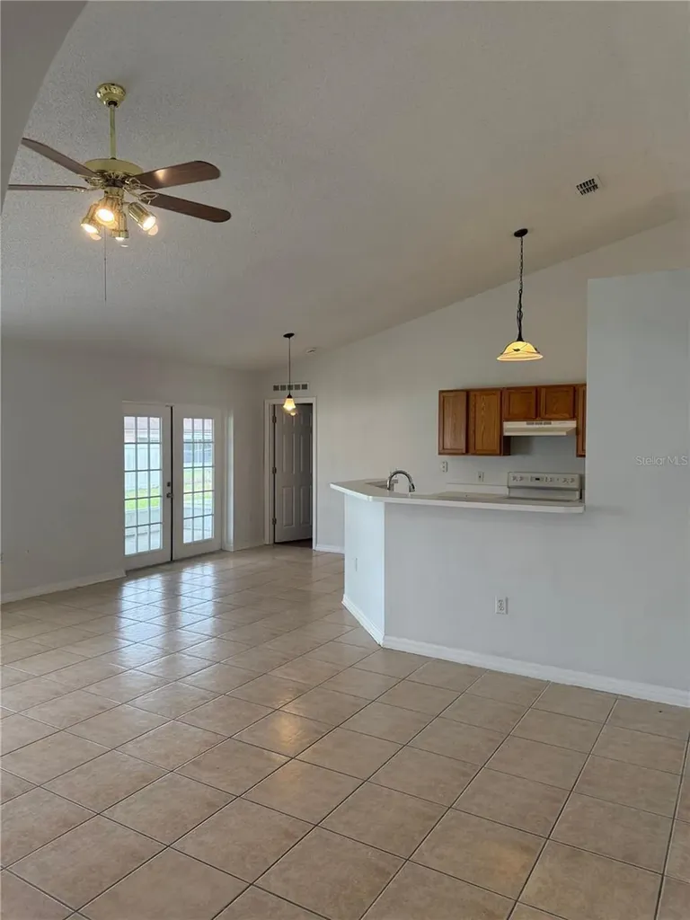 405 Francisco Way Kissimmee FL 34758