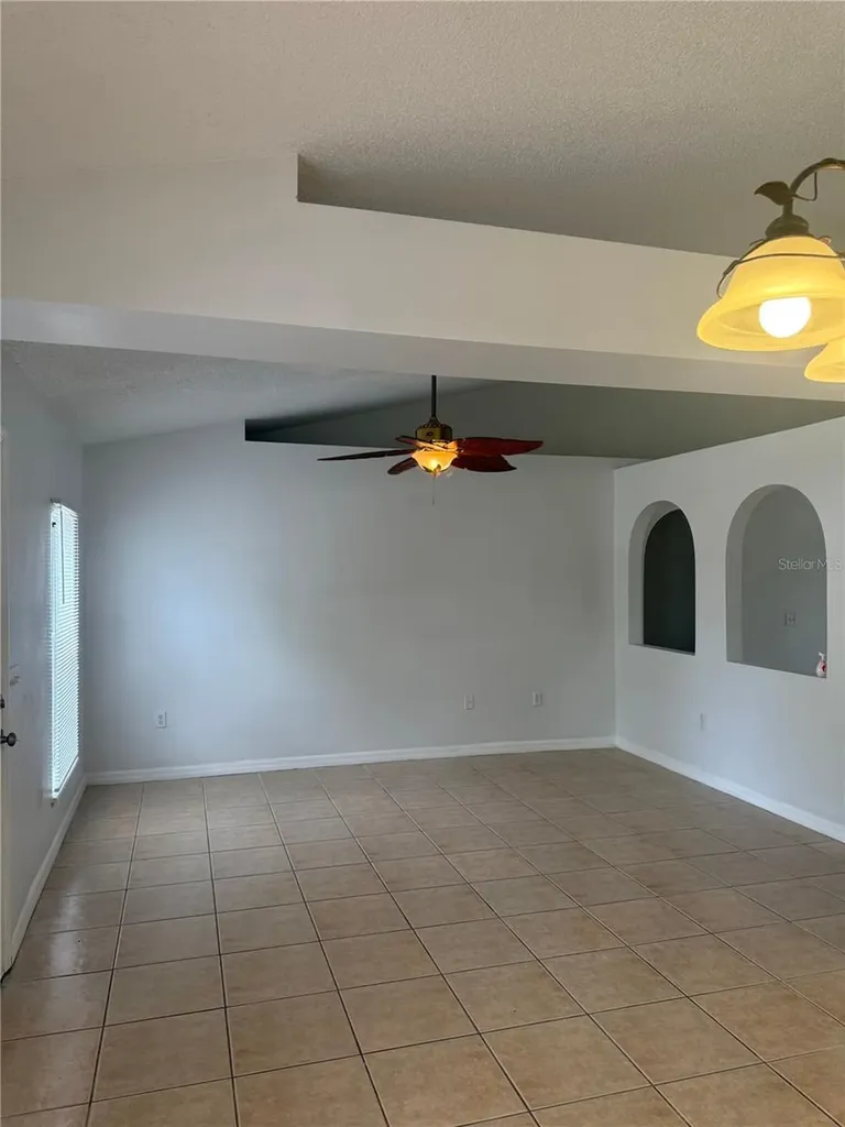 405 Francisco Way Kissimmee FL 34758