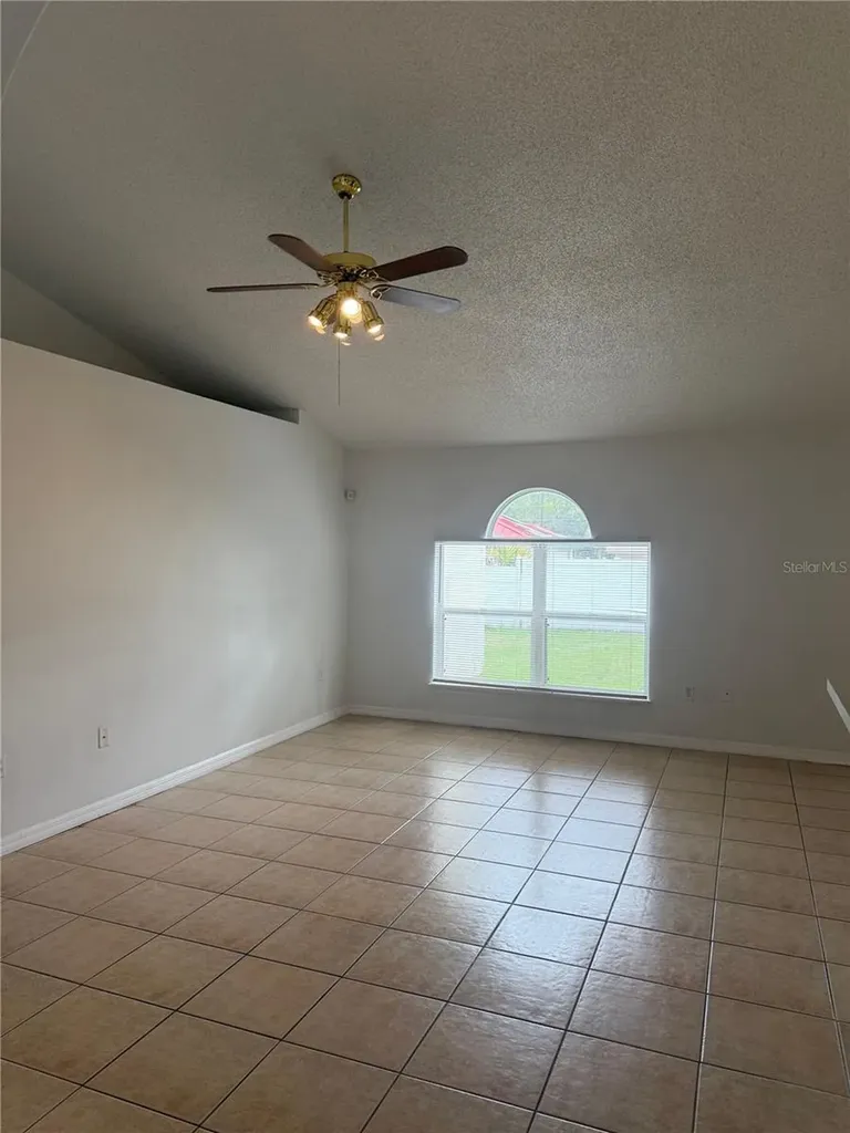 405 Francisco Way Kissimmee FL 34758