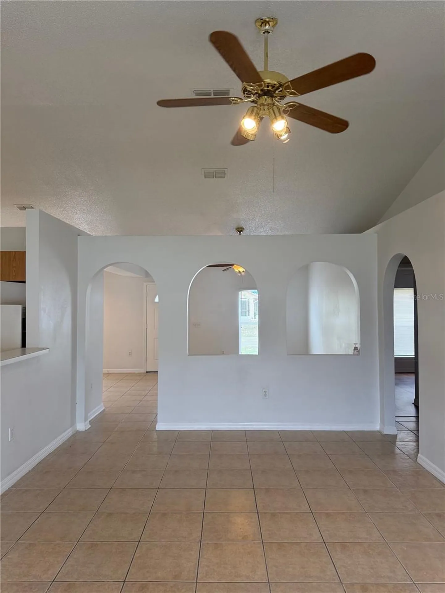 405 Francisco Way Kissimmee FL 34758