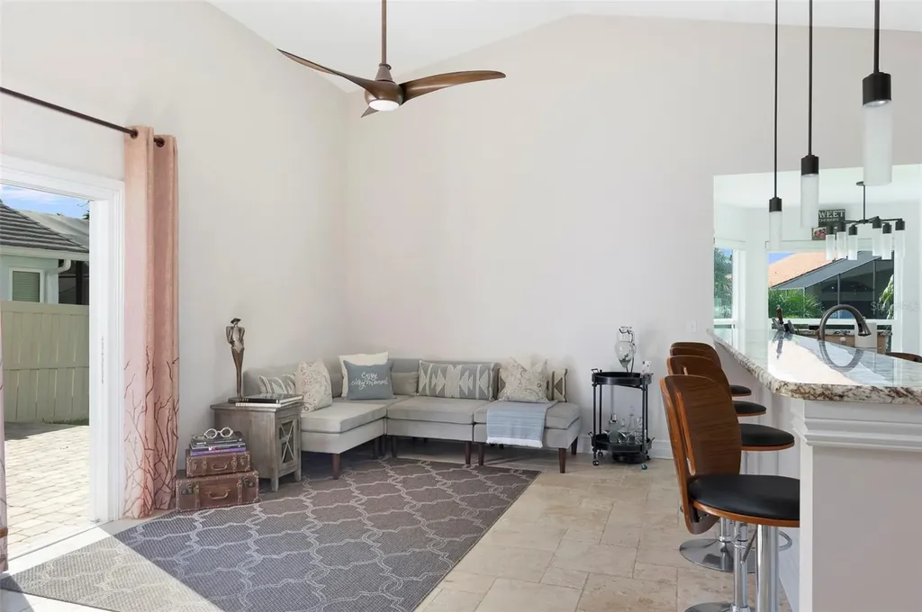 750 White Sand Drive NE St Petersburg FL 33703