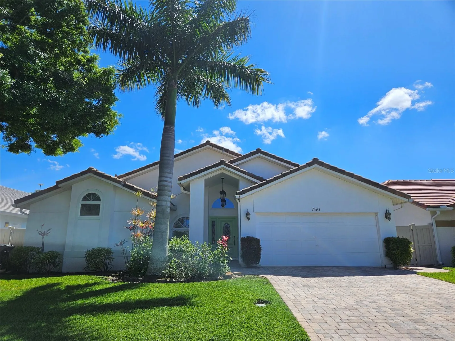 750 White Sand Drive NE St Petersburg FL 33703