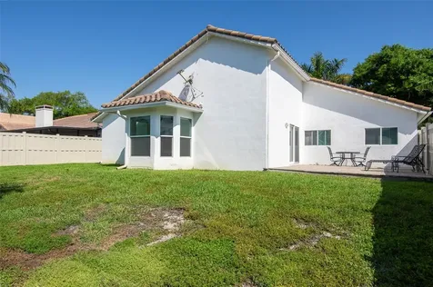 750 White Sand Drive NE St Petersburg FL 33703