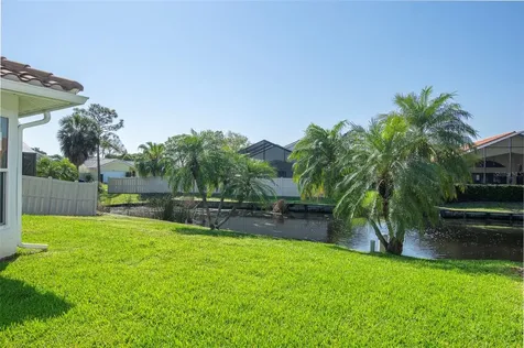 750 White Sand Drive NE St Petersburg FL 33703
