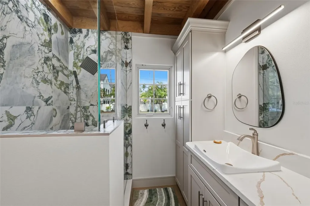 408 Jackson Drive Sarasota FL 34236