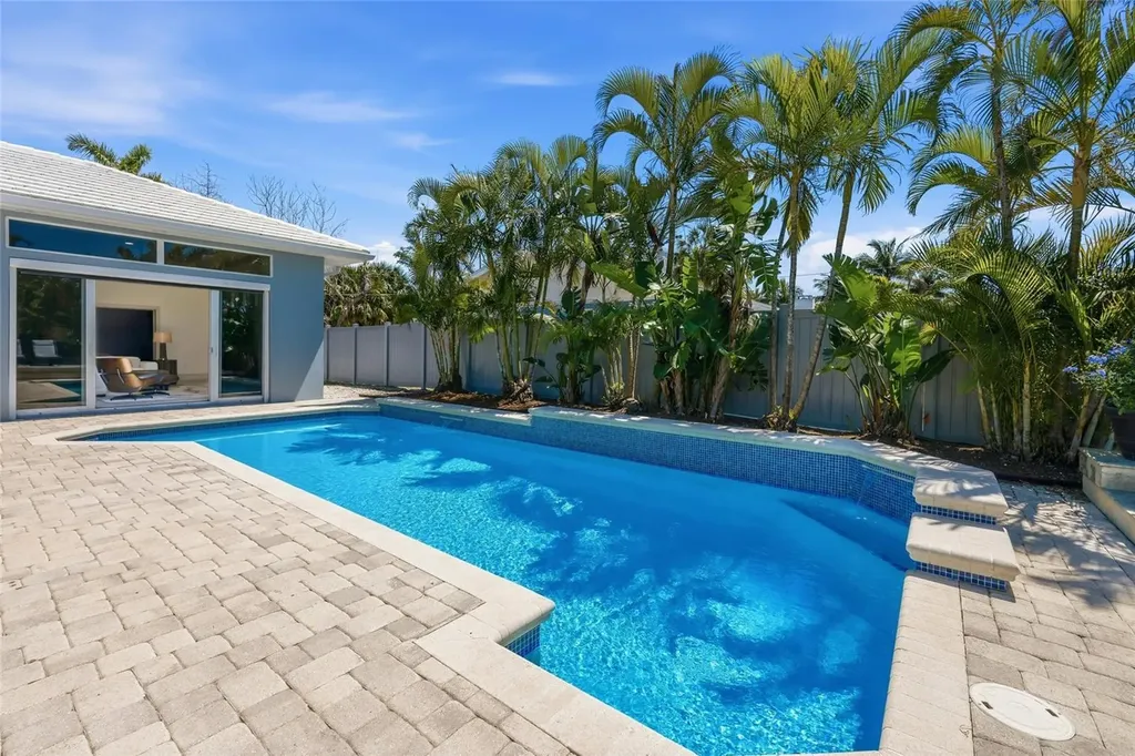408 Jackson Drive Sarasota FL 34236