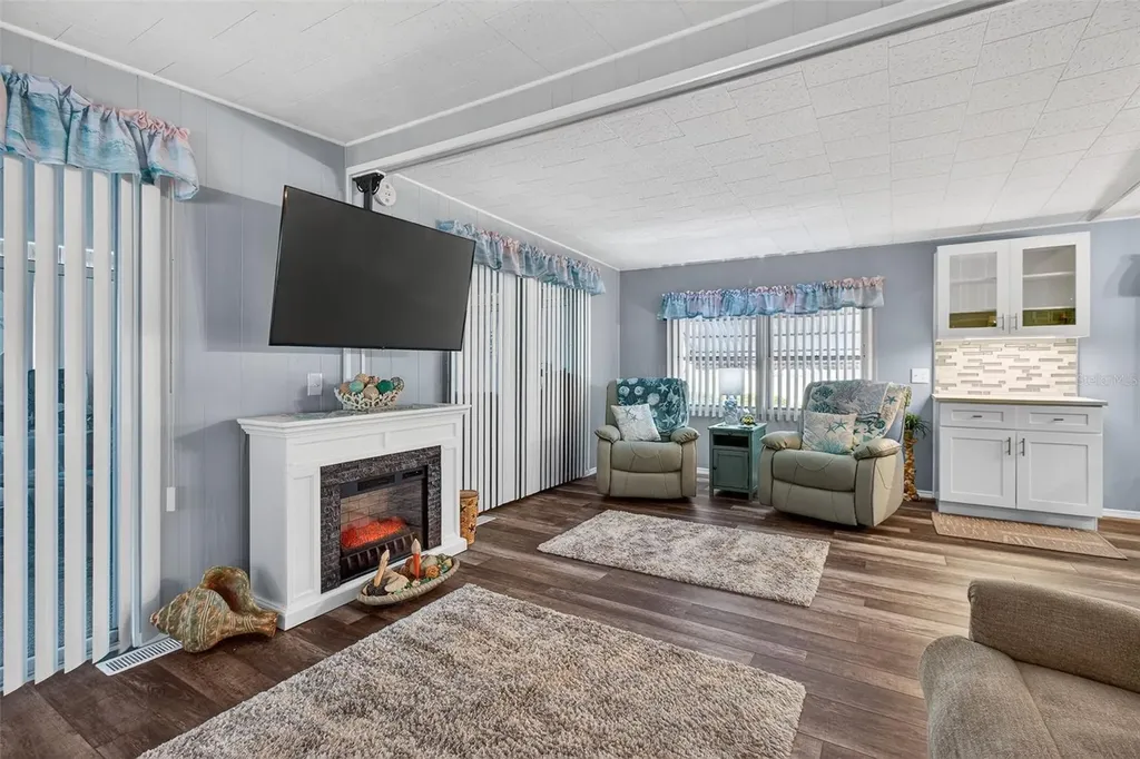 2000 E Bay Drive Largo FL 33771