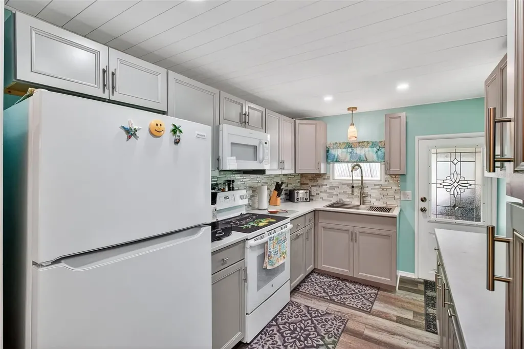 2000 E Bay Drive Largo FL 33771