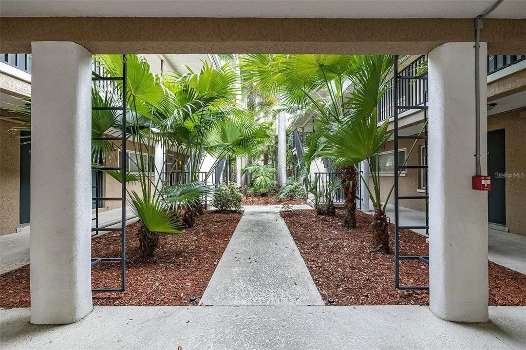 212 S Church Avenue Tampa FL 33609