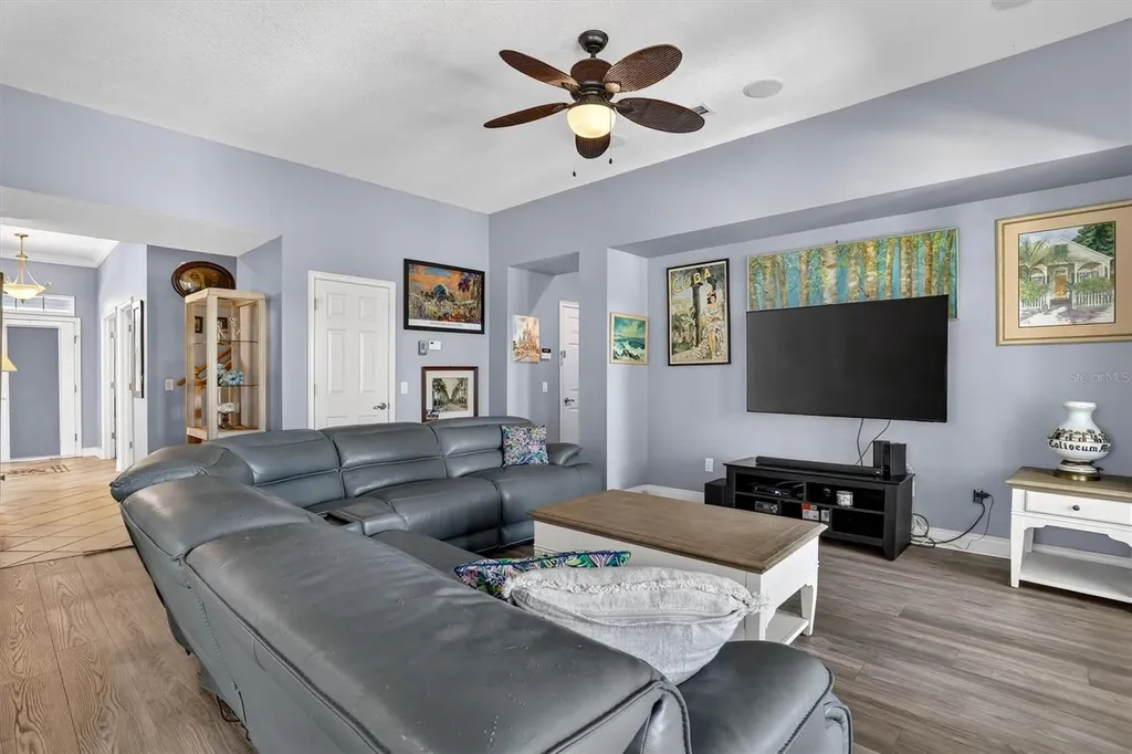 416 Manns Harbor Drive Apollo Beach FL 33572