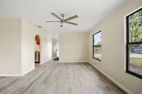 7275 Edinburgh Way Weeki Wachee FL 34613
