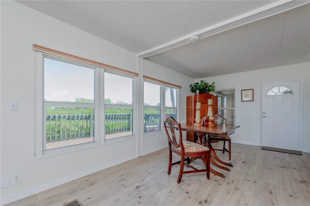 4851 W Gandy Boulevard Tampa FL 33611