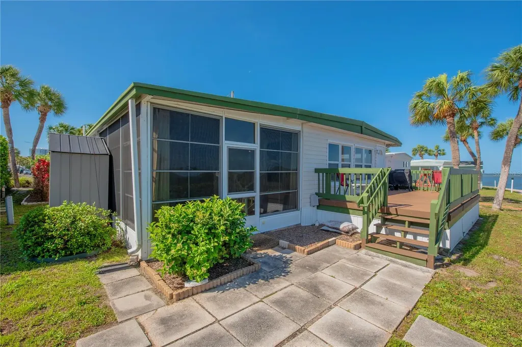 4851 W Gandy Boulevard Tampa FL 33611