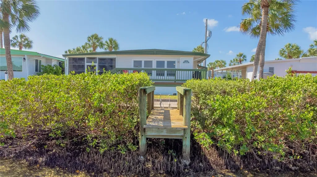 4851 W Gandy Boulevard Tampa FL 33611
