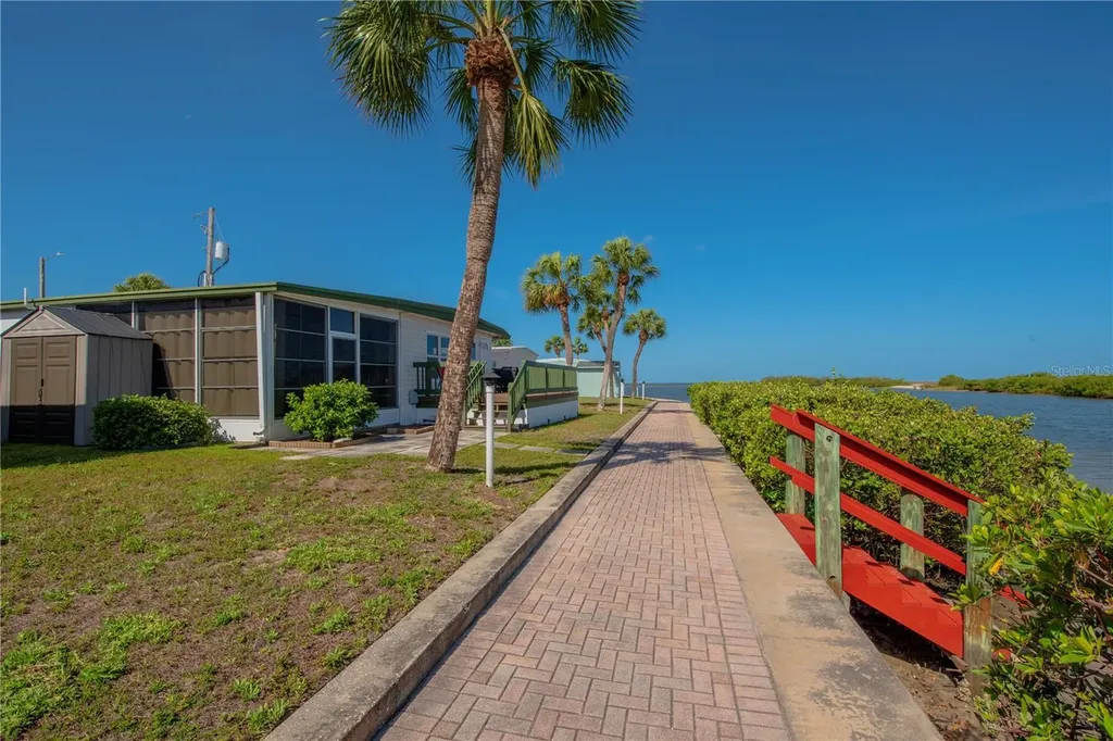 4851 W Gandy Boulevard Tampa FL 33611