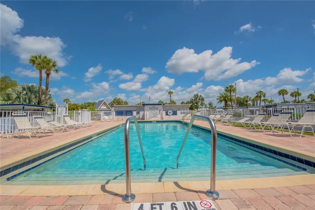 4851 W Gandy Boulevard Tampa FL 33611