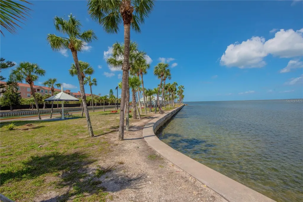 4851 W Gandy Boulevard Tampa FL 33611