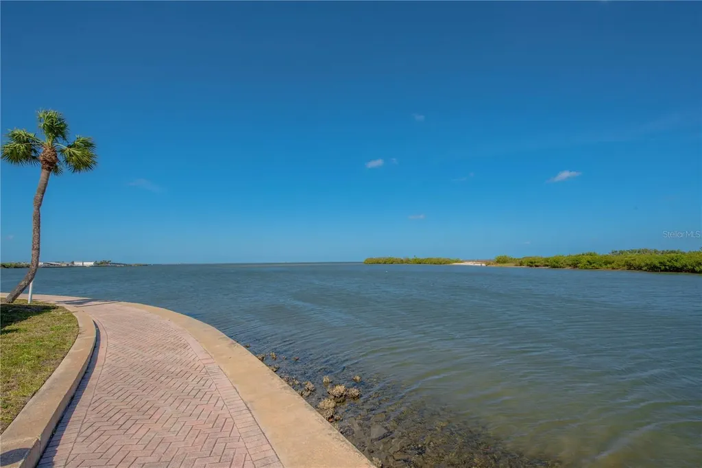 4851 W Gandy Boulevard Tampa FL 33611