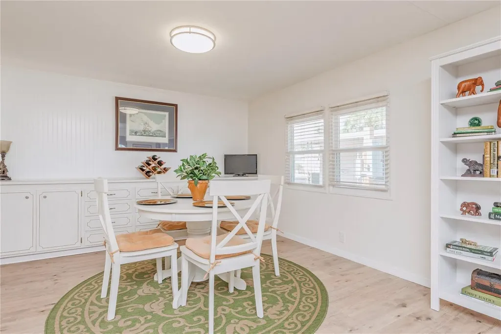 4851 W Gandy Boulevard Tampa FL 33611