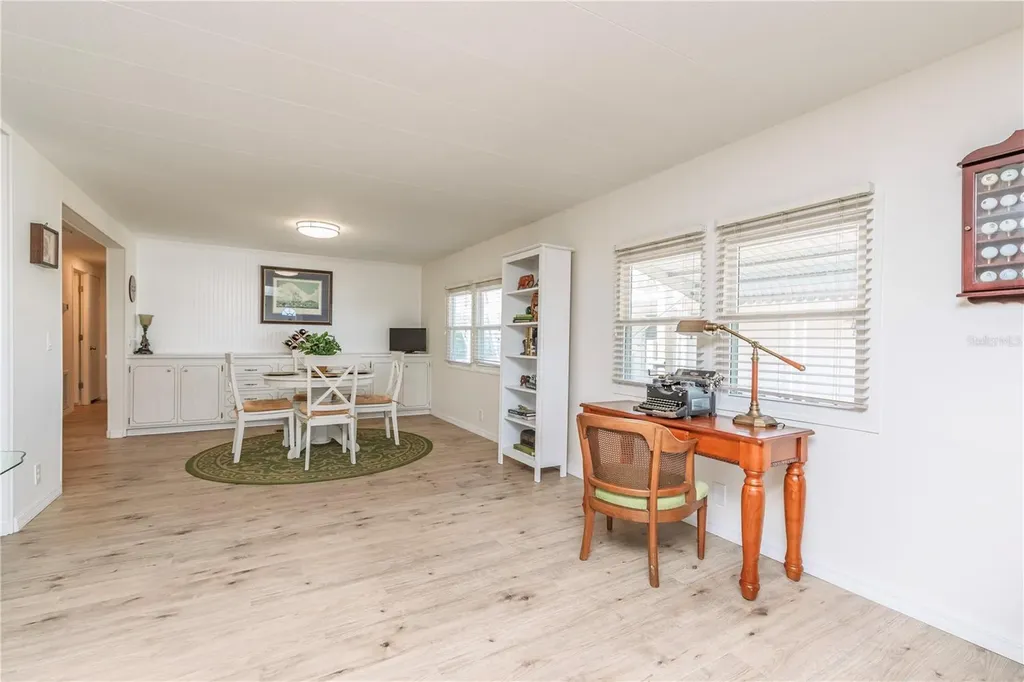 4851 W Gandy Boulevard Tampa FL 33611
