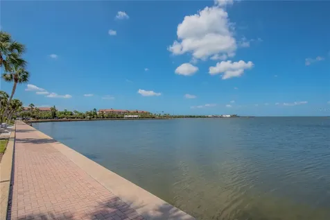 4851 W Gandy Boulevard Tampa FL 33611