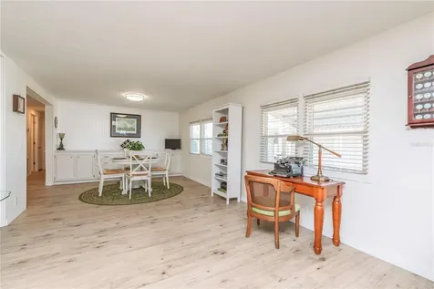 4851 W Gandy Boulevard Tampa FL 33611