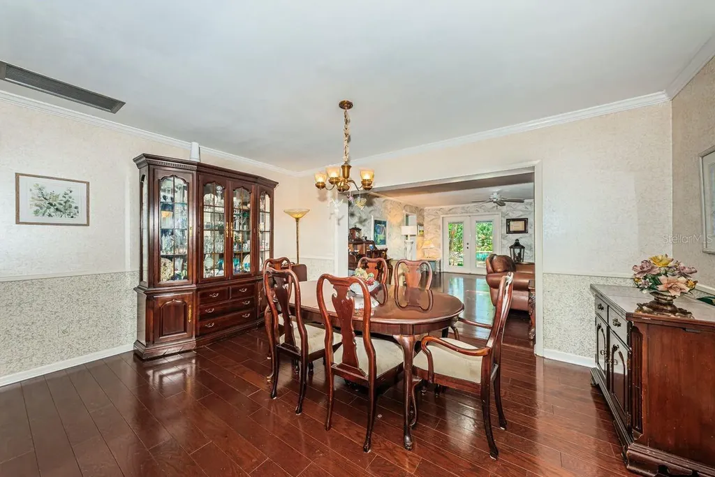 1704 Cypress Avenue Belleair FL 33756