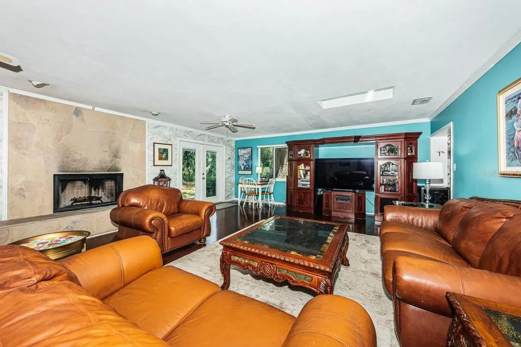 1704 Cypress Avenue Belleair FL 33756