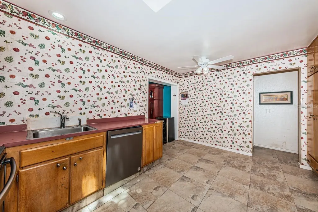 1704 Cypress Avenue Belleair FL 33756