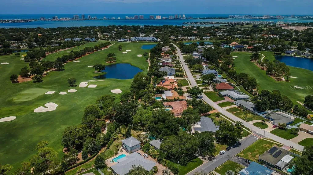 1704 Cypress Avenue Belleair FL 33756