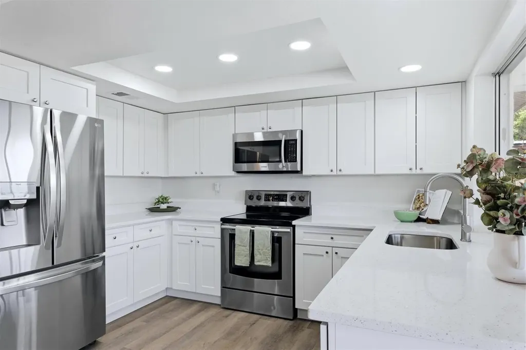 559 Golf And Sea Boulevard Apollo Beach FL 33572