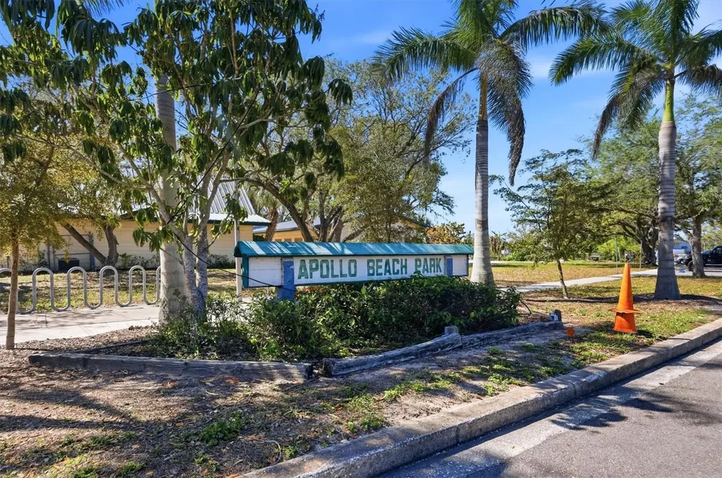 559 Golf And Sea Boulevard Apollo Beach FL 33572