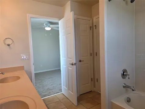 4772 Silver Birch Way Orlando FL 32811