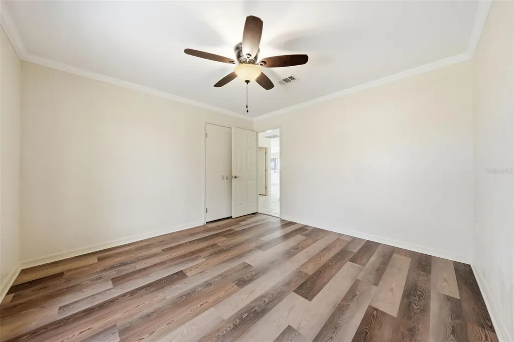 33942 Linda Lane Leesburg FL 34788
