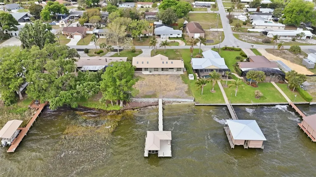33942 Linda Lane Leesburg FL 34788