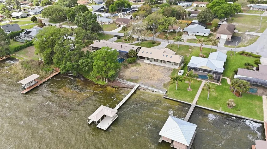 33942 Linda Lane Leesburg FL 34788