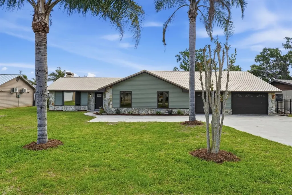 33942 Linda Lane Leesburg FL 34788