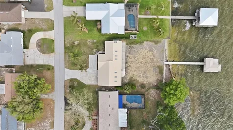 33942 Linda Lane Leesburg FL 34788